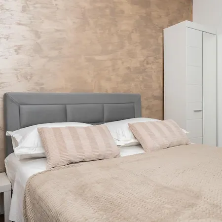 Apartament Pepe *