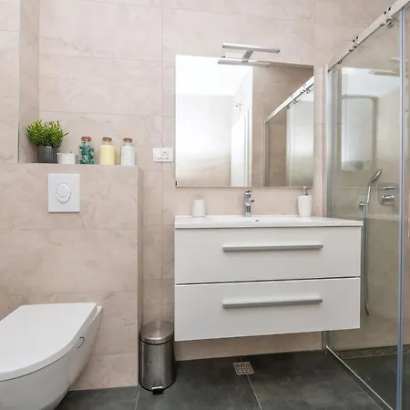 Apartment Pepe Makarska